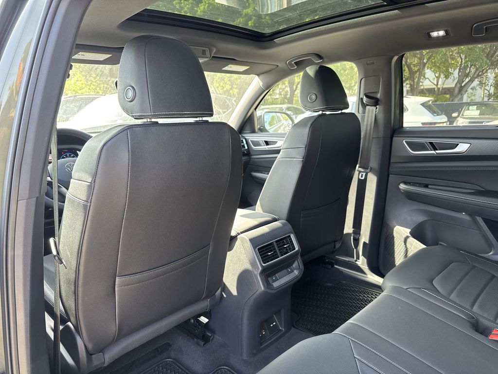 Thumbnail: 2026 Volkswagen Atlas - 28