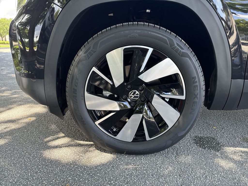 Thumbnail: 2026 Volkswagen Atlas - 6