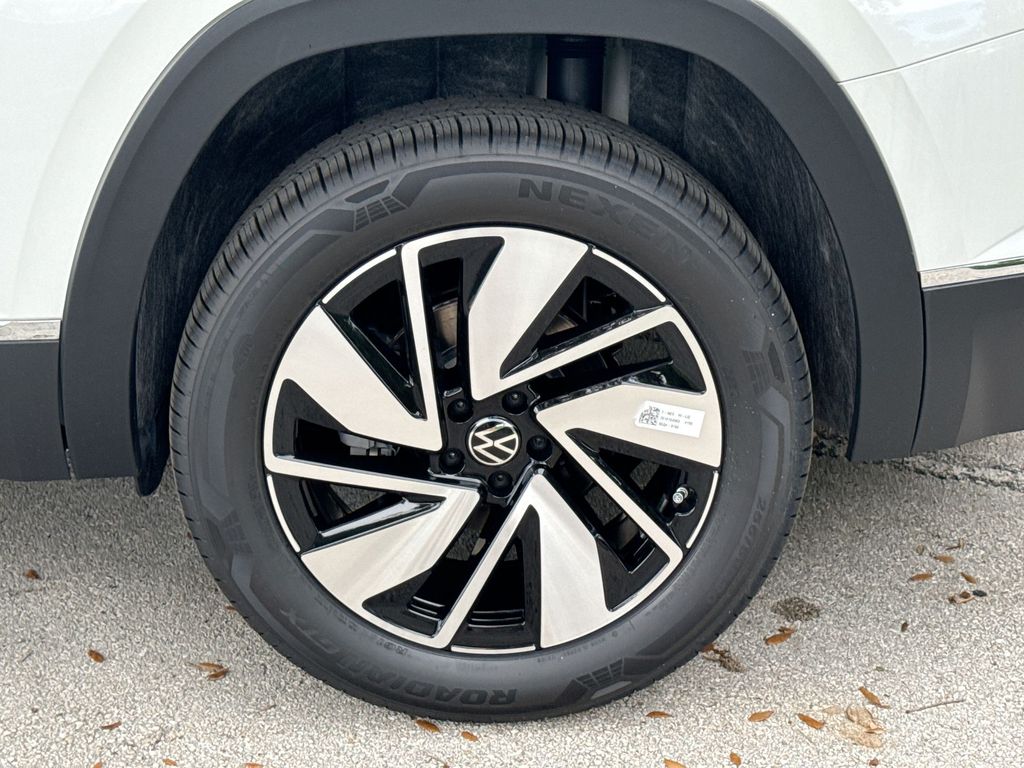 Thumbnail: 2026 Volkswagen Atlas - 8