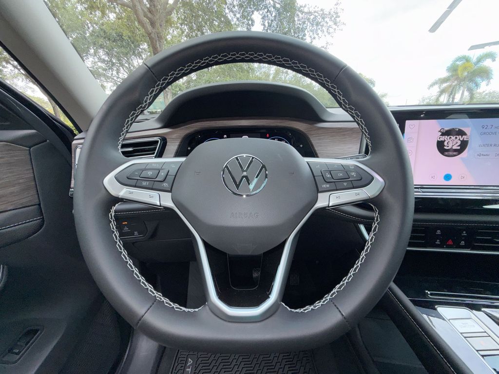 Thumbnail: 2026 Volkswagen Atlas - 9