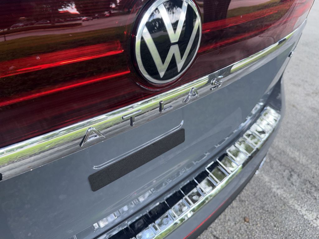 Thumbnail: 2026 Volkswagen Atlas - 6
