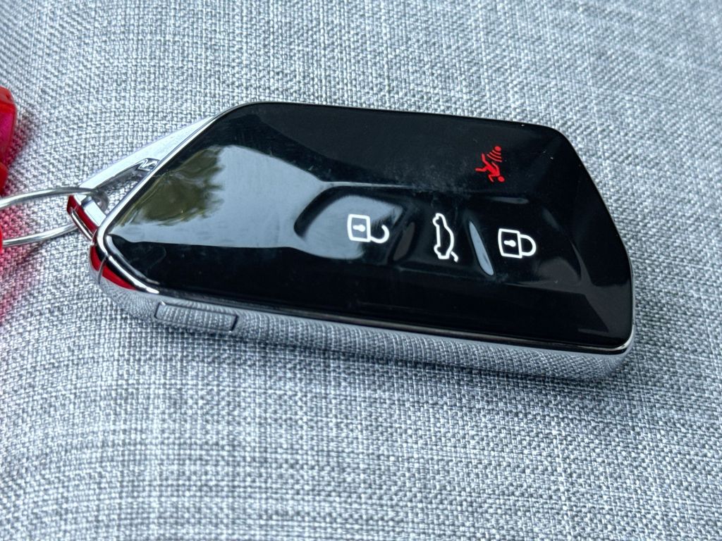 Thumbnail: 2026 Volkswagen ID.4 - 17