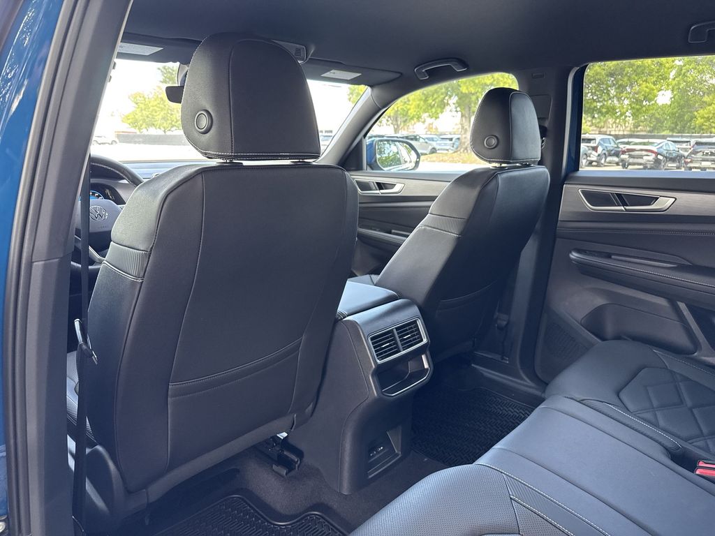Thumbnail: 2026 Volkswagen Atlas - 28