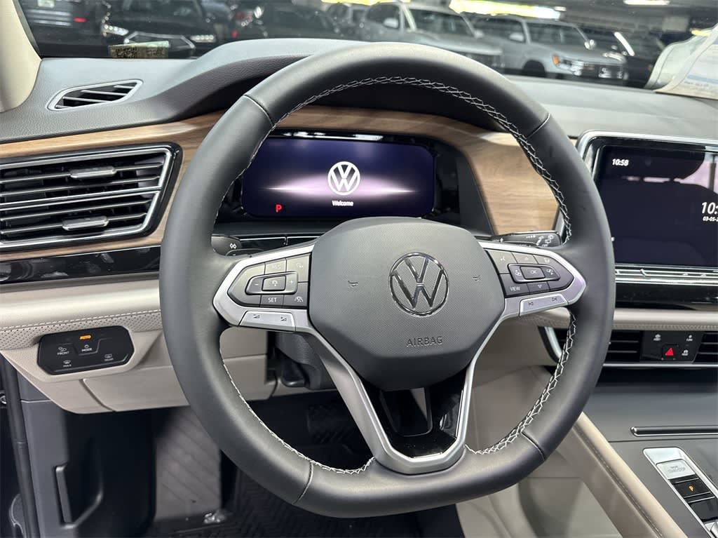 2025 Volkswagen Atlas SE 9