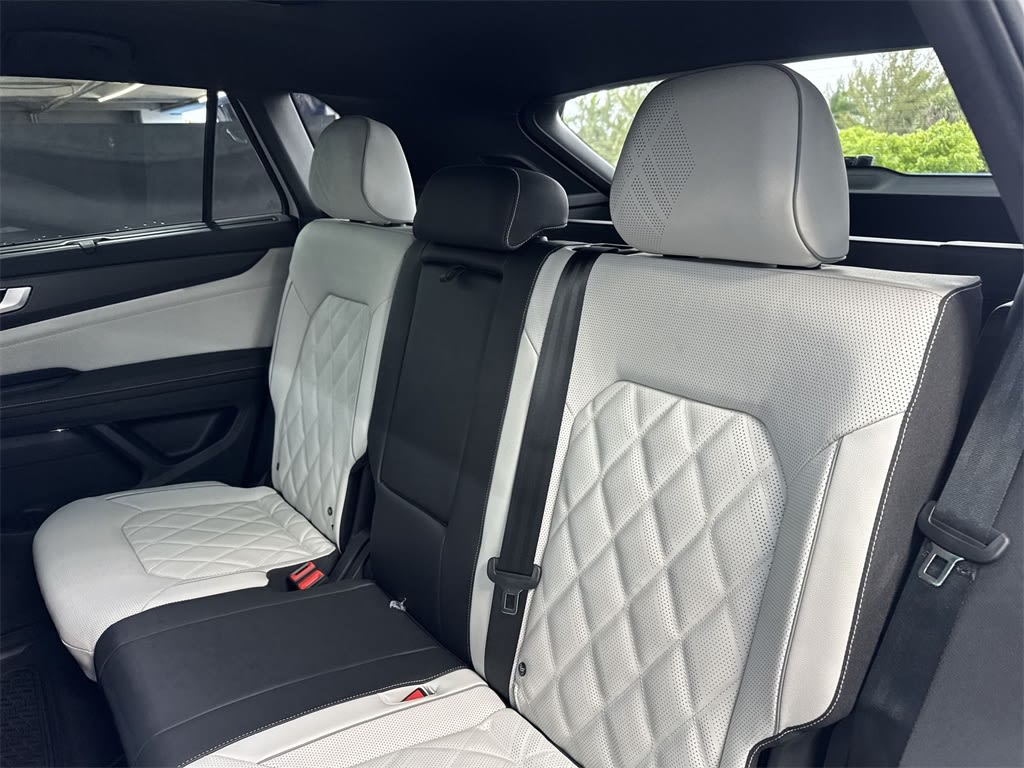 2025 Volkswagen Atlas SEL 12