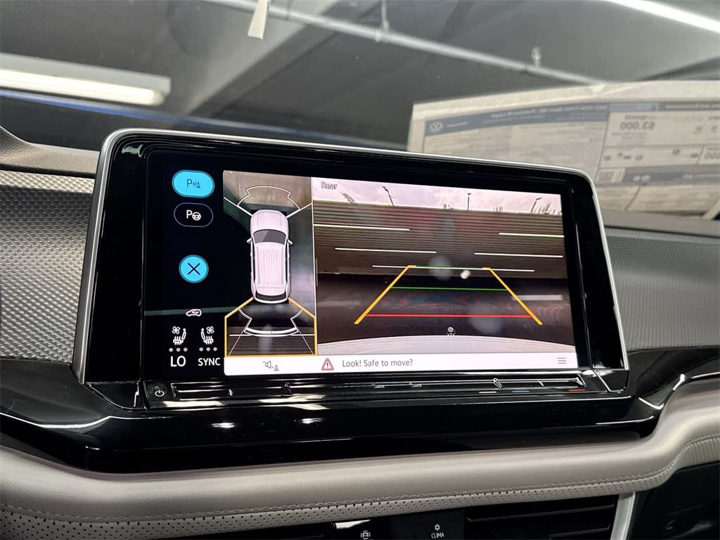 2025 Volkswagen Atlas SEL 31