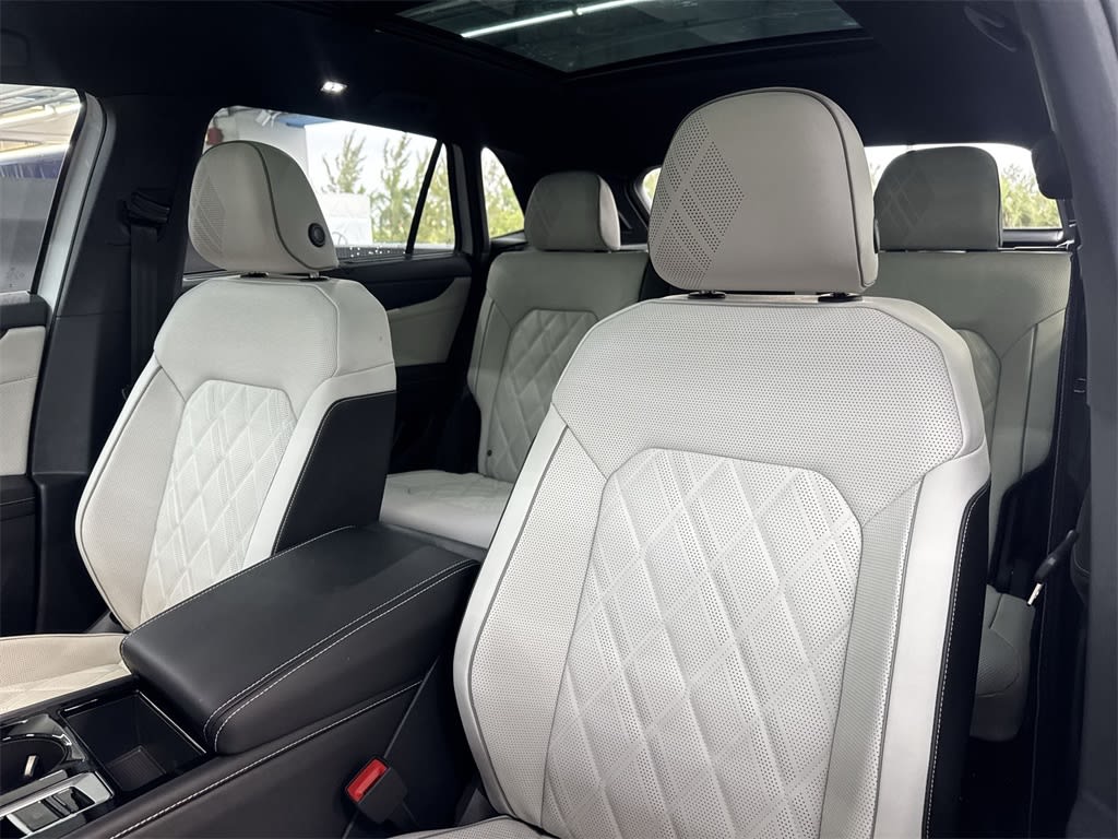 2025 Volkswagen Atlas SEL 10
