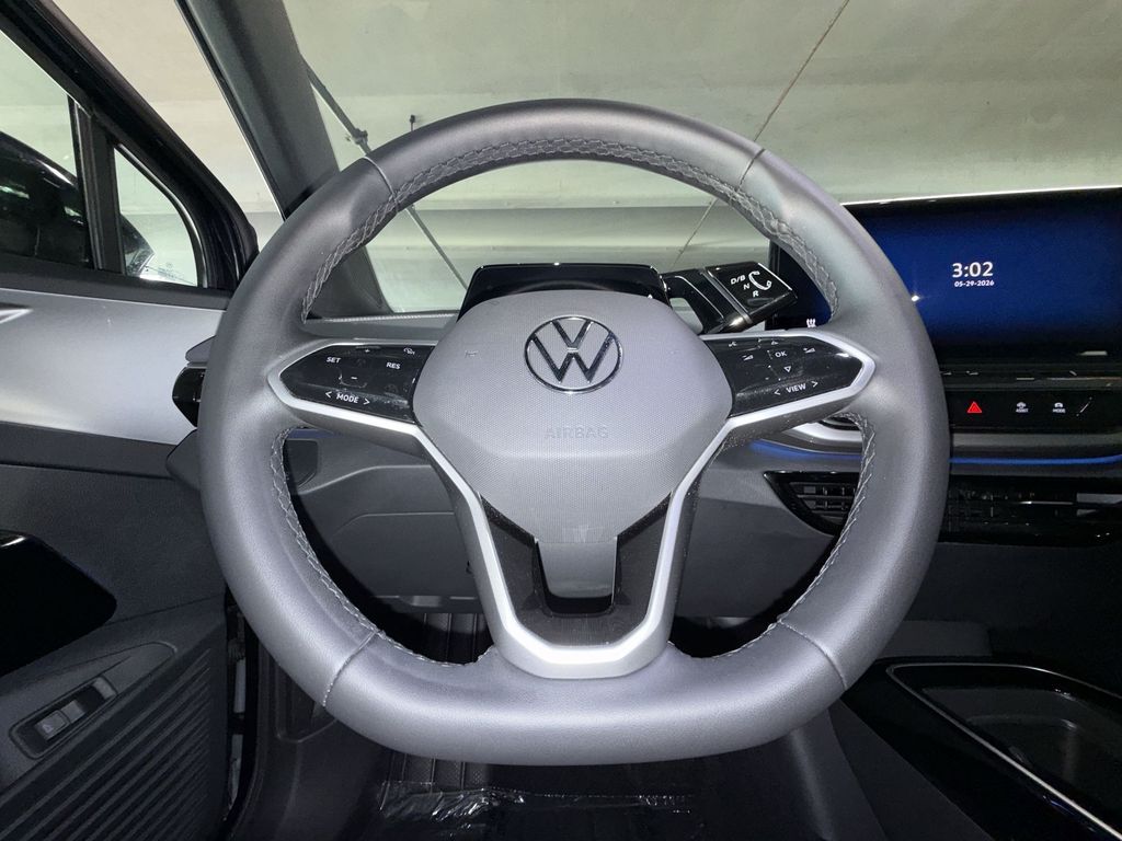 Thumbnail: 2023 Volkswagen ID.4 - 10