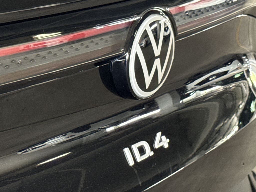 Thumbnail: 2023 Volkswagen ID.4 - 7