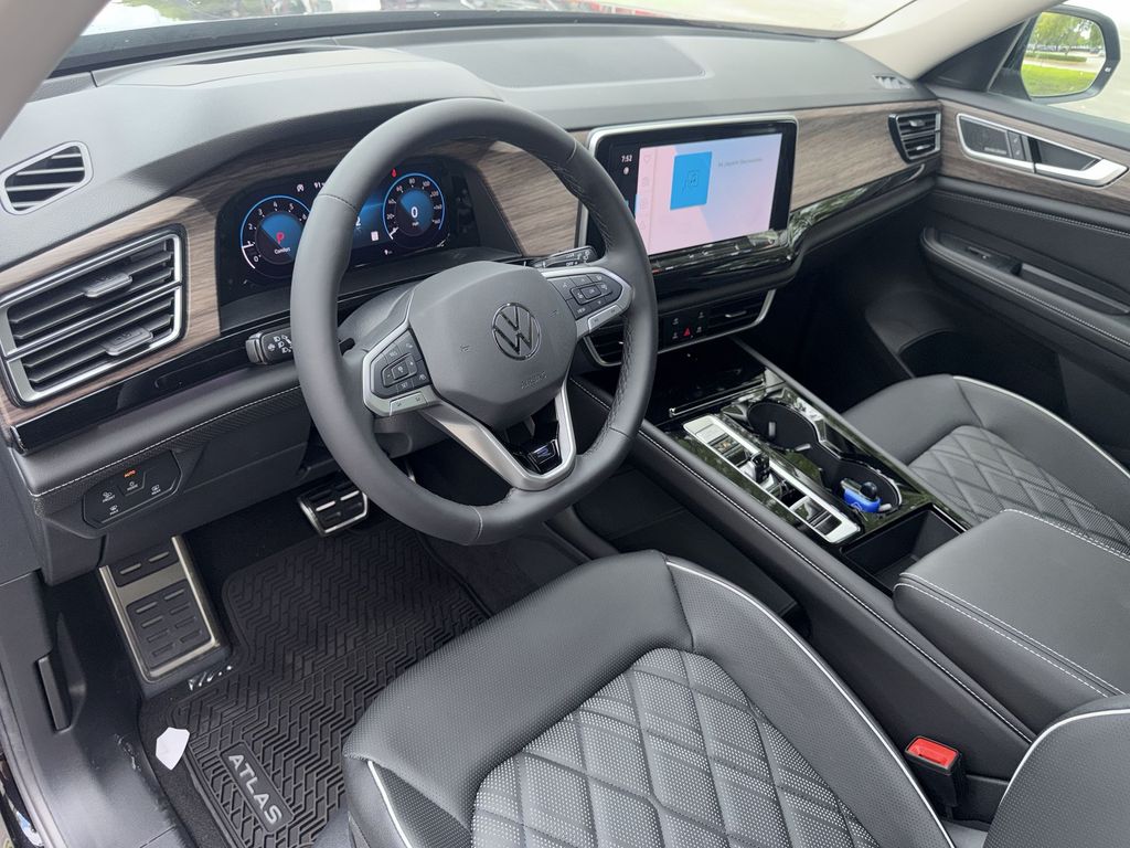 Thumbnail: 2026 Volkswagen Atlas - 2