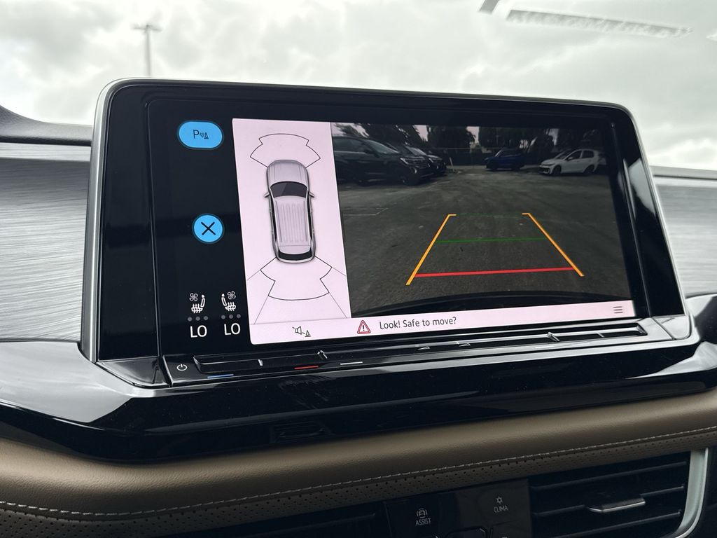 Thumbnail: 2026 Volkswagen Atlas - 24