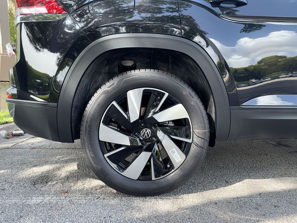 Thumbnail: 2026 Volkswagen Atlas - 6