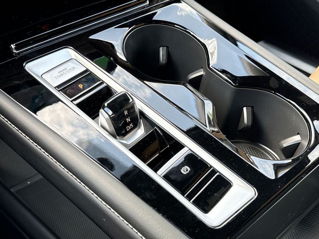 Thumbnail: 2026 Volkswagen Atlas - 14