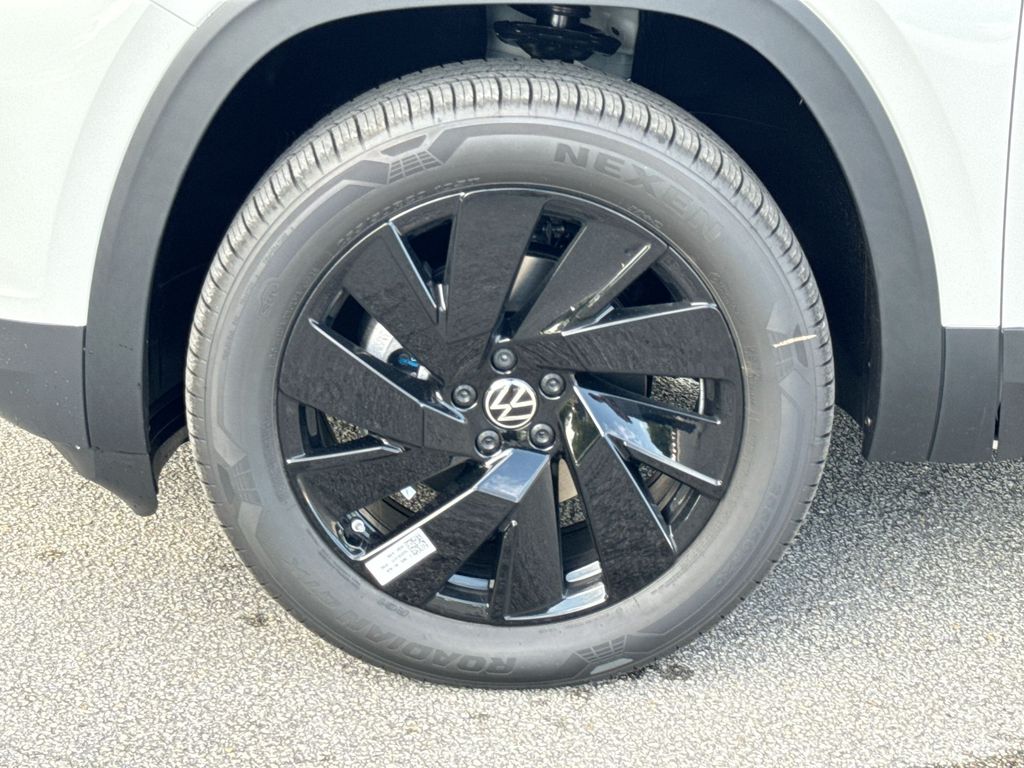 Thumbnail: 2026 Volkswagen Atlas - 7
