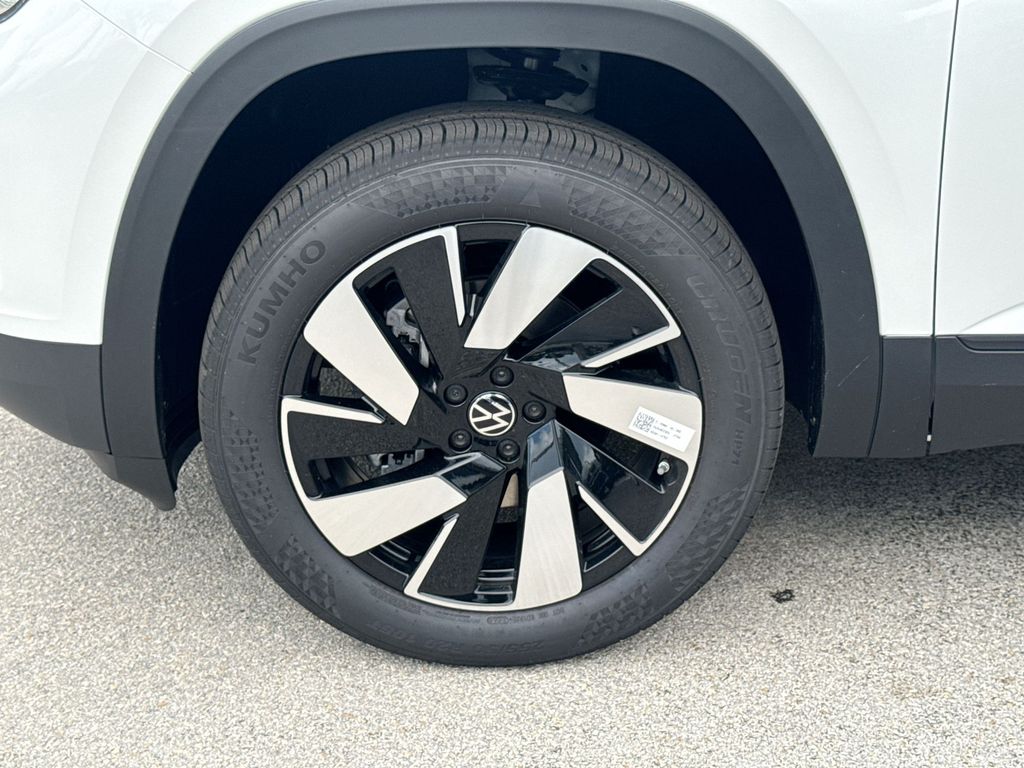 Thumbnail: 2026 Volkswagen Atlas - 8