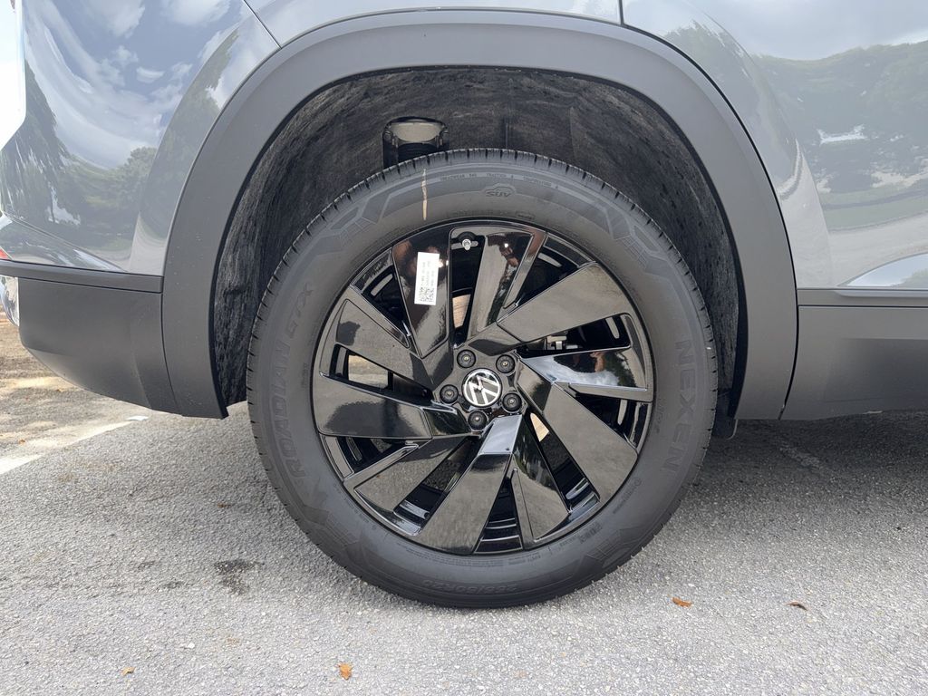 Thumbnail: 2026 Volkswagen Atlas - 6