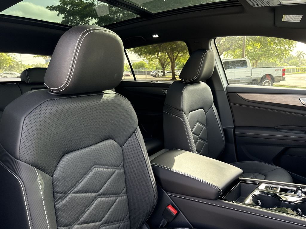 Thumbnail: 2026 Volkswagen Atlas - 12