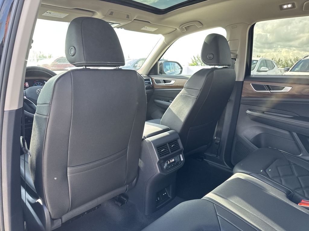 Thumbnail: 2026 Volkswagen Atlas - 28