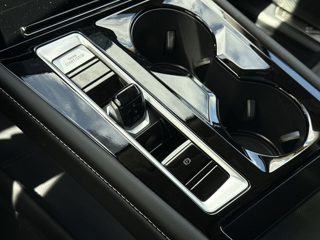 Thumbnail: 2026 Volkswagen Atlas - 15