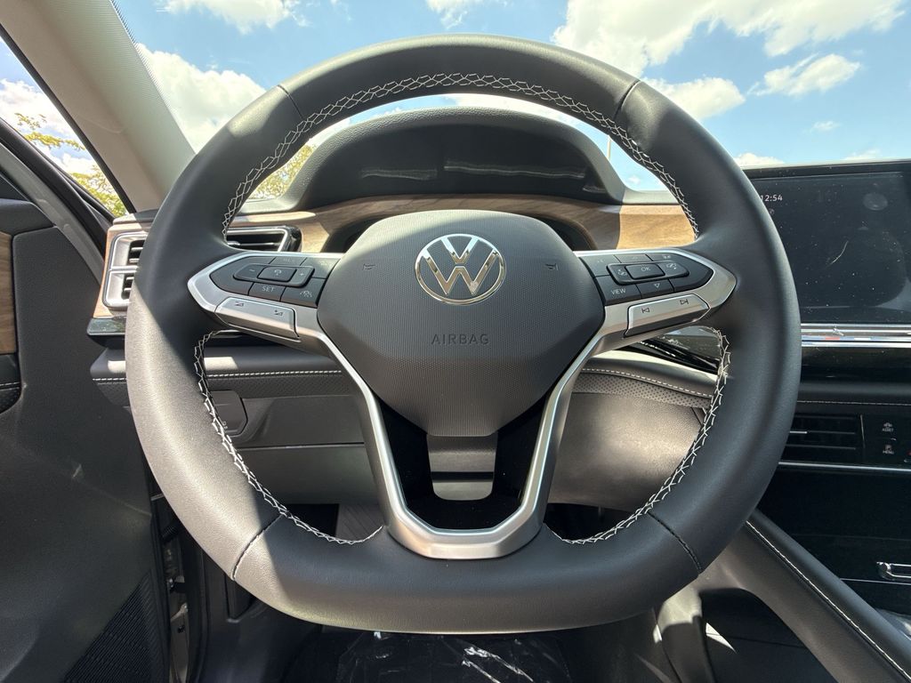 Thumbnail: 2026 Volkswagen Atlas - 10