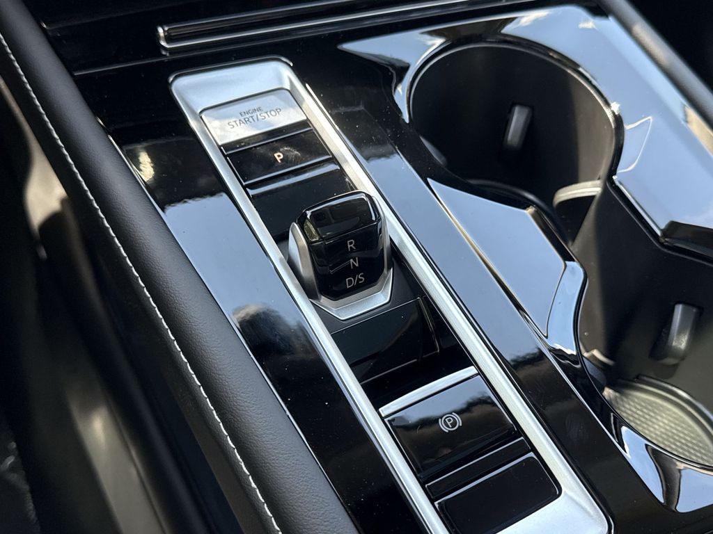 Thumbnail: 2026 Volkswagen Atlas - 16
