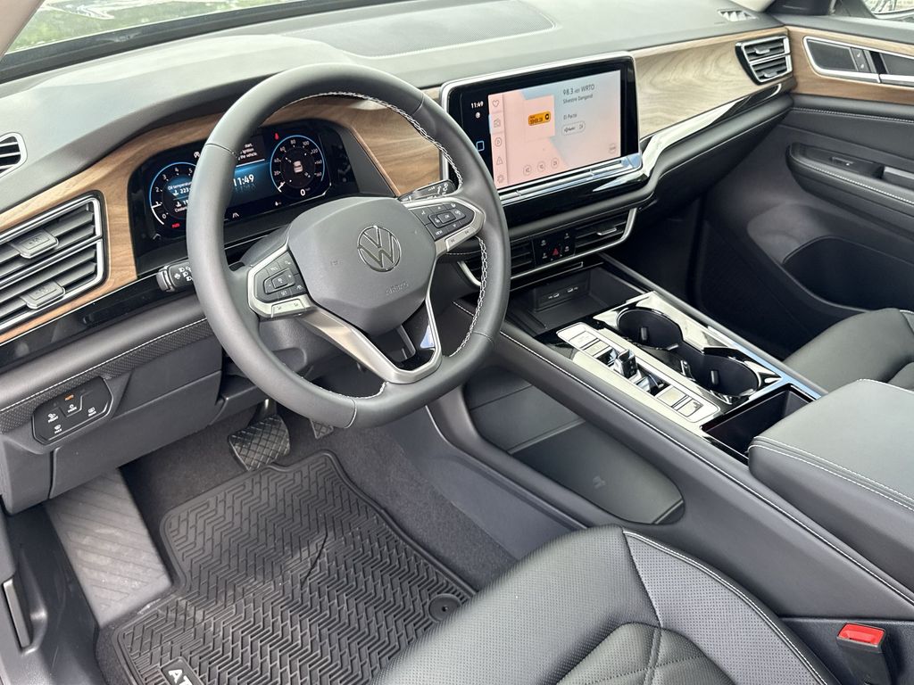 Thumbnail: 2026 Volkswagen Atlas - 2