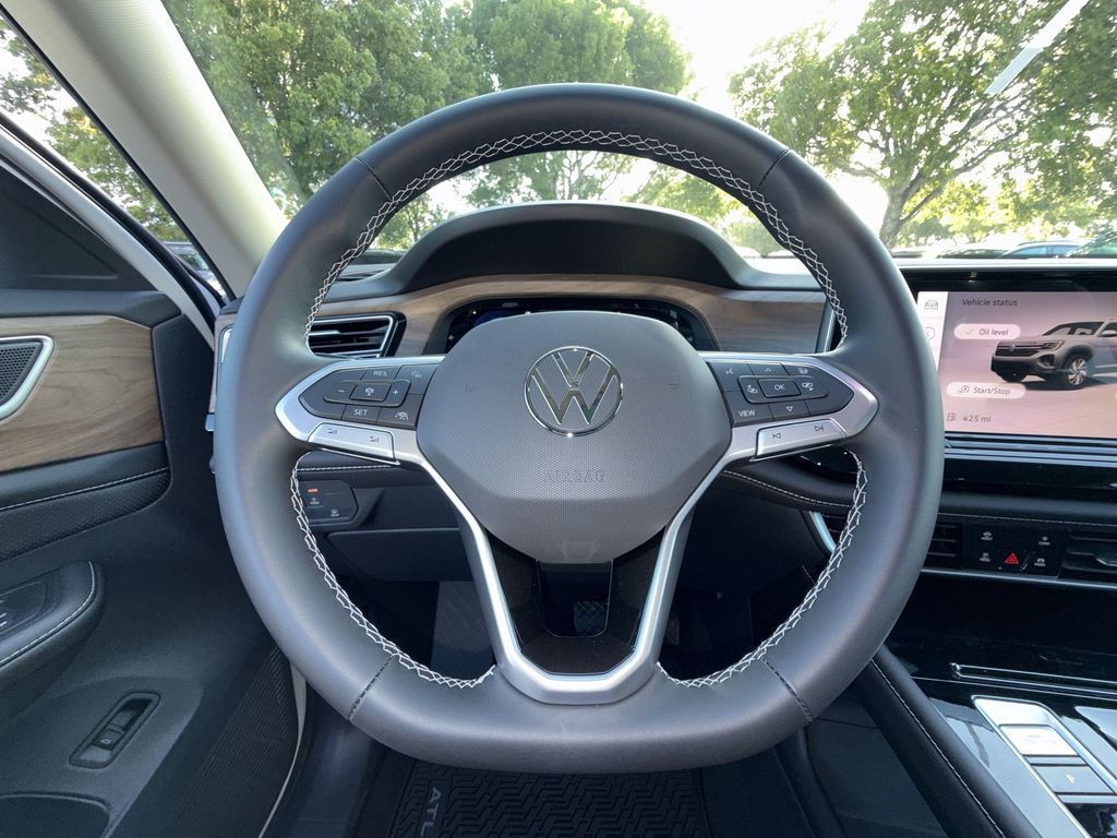 Thumbnail: 2026 Volkswagen Atlas - 9