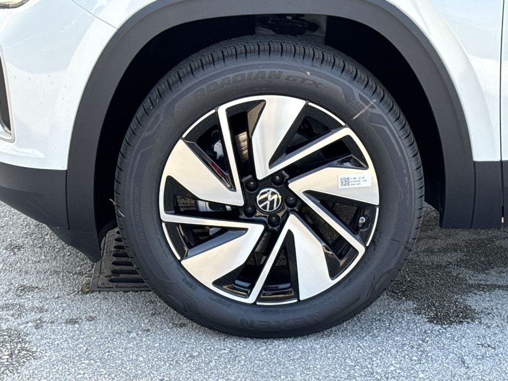 Thumbnail: 2026 Volkswagen Atlas - 7