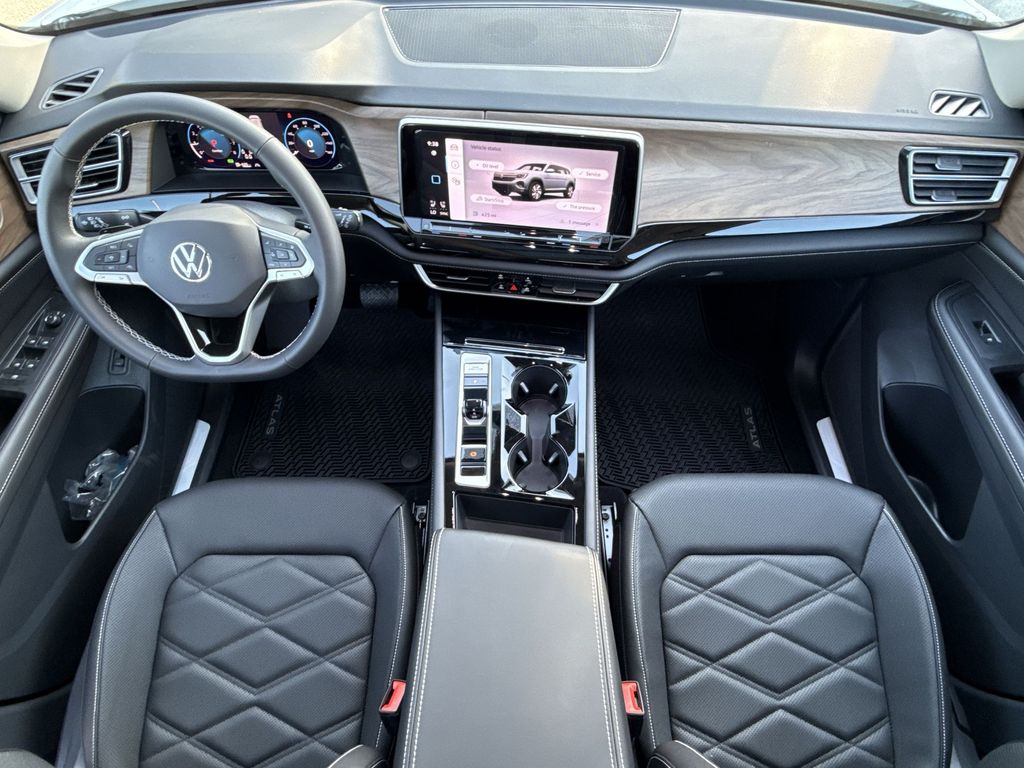 Thumbnail: 2026 Volkswagen Atlas - 13