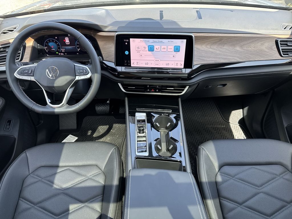 Thumbnail: 2026 Volkswagen Atlas - 14