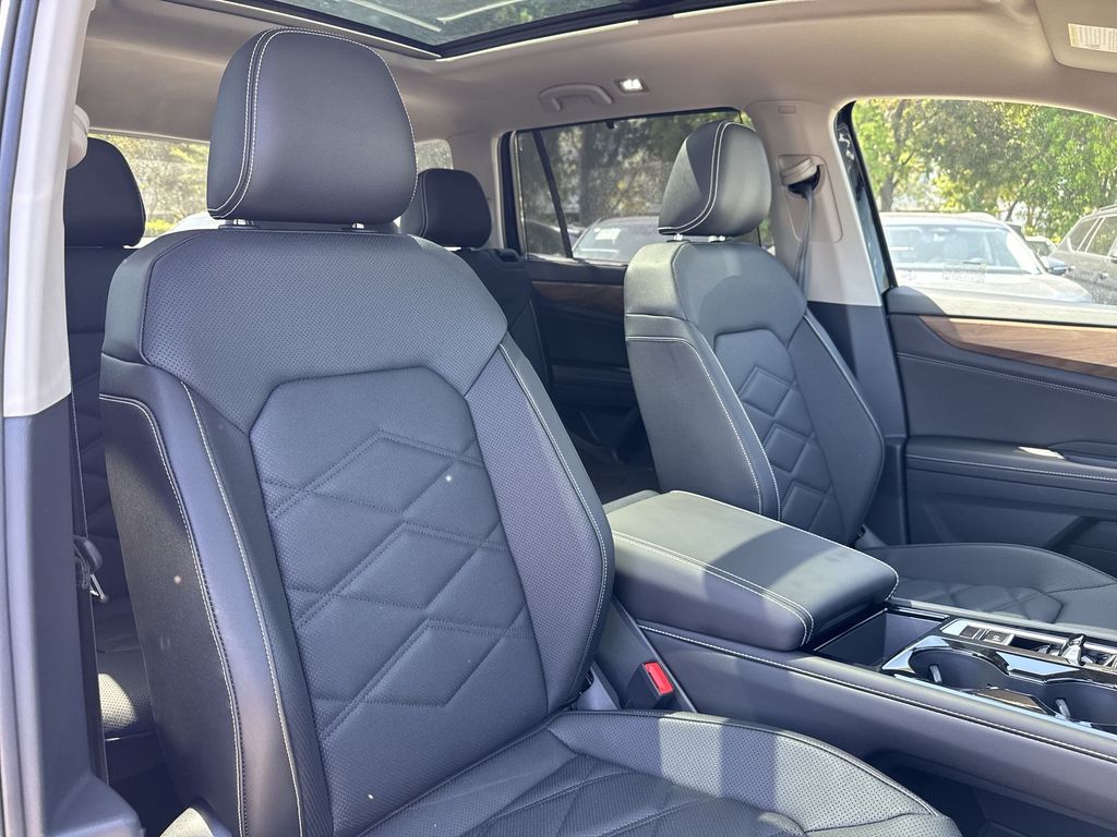 Thumbnail: 2026 Volkswagen Atlas - 12