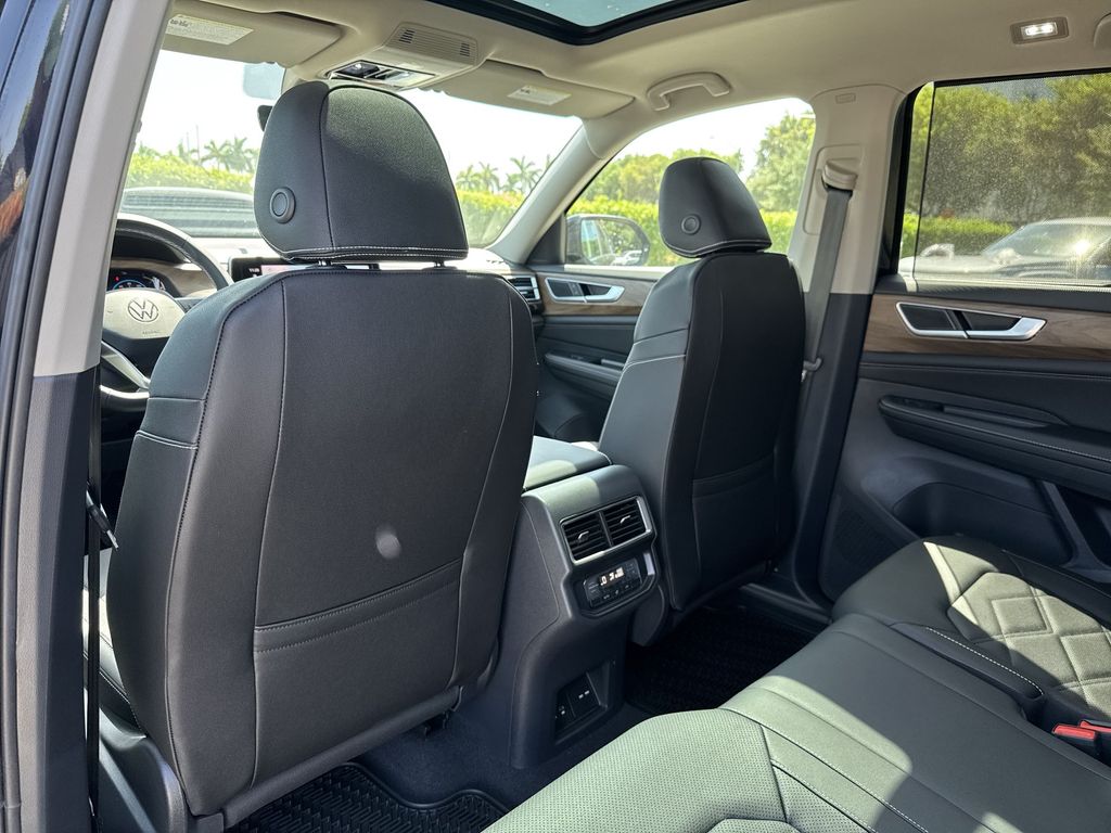 Thumbnail: 2026 Volkswagen Atlas - 28