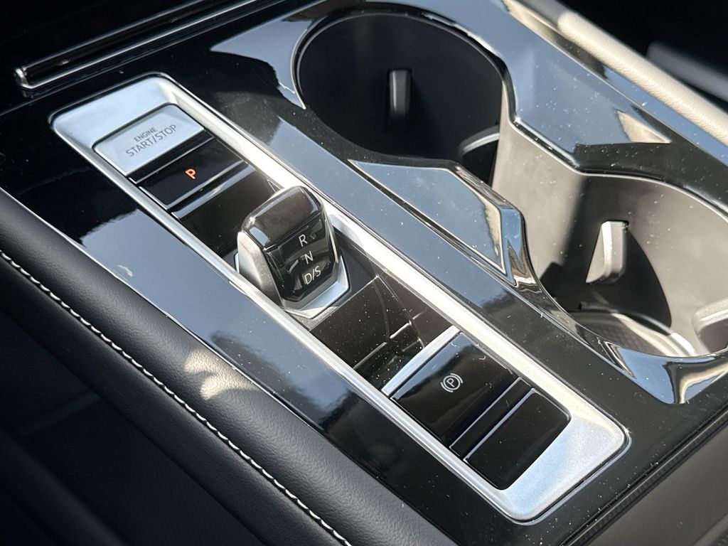 Thumbnail: 2026 Volkswagen Atlas - 16