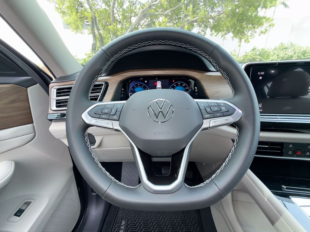 Thumbnail: 2026 Volkswagen Atlas - 10