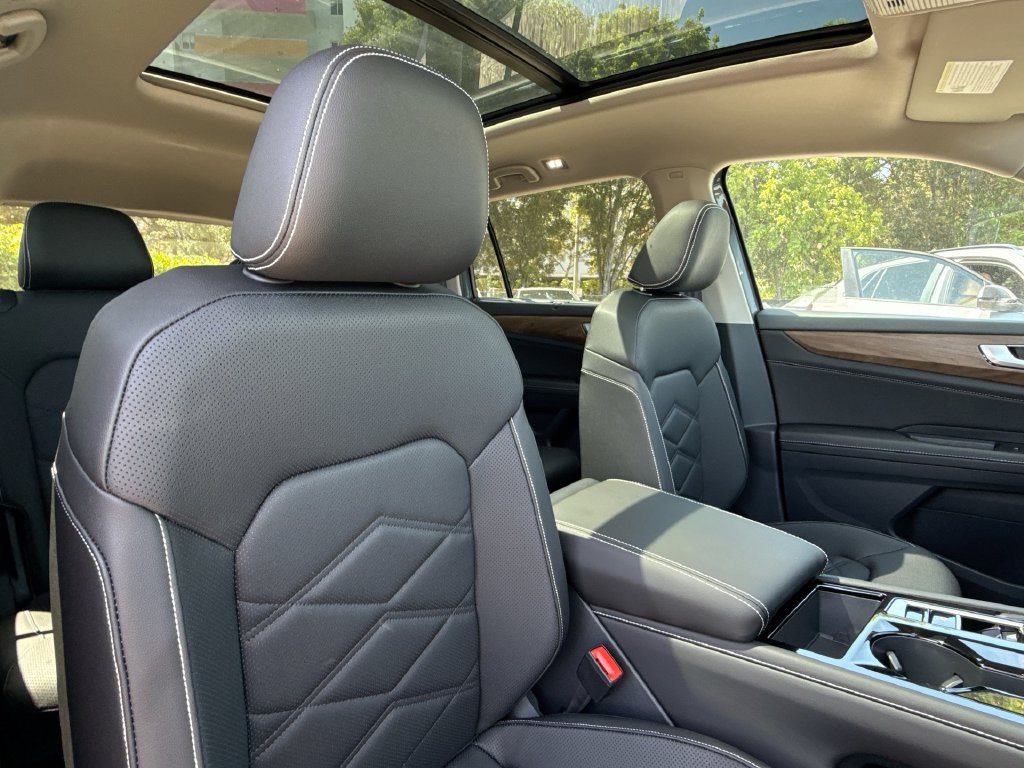 Thumbnail: 2026 Volkswagen Atlas - 9