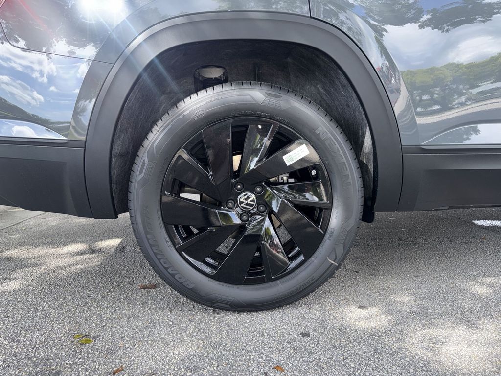 Thumbnail: 2026 Volkswagen Atlas - 7