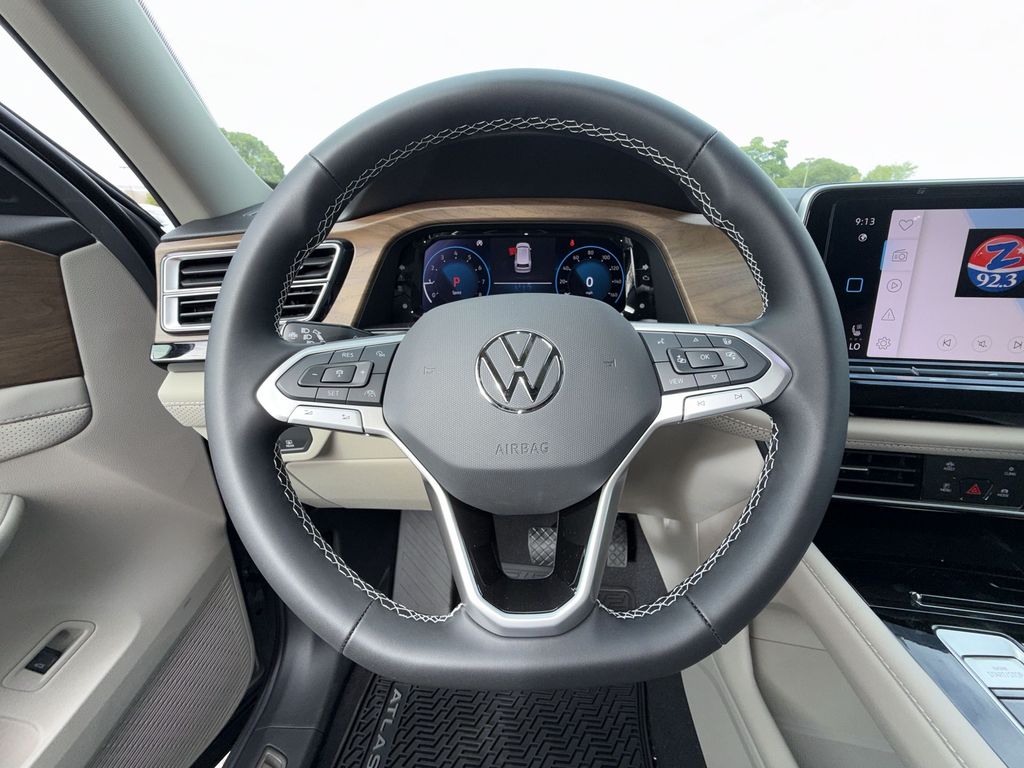 Thumbnail: 2026 Volkswagen Atlas - 9