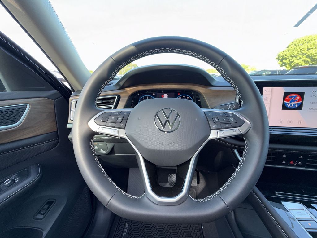 Thumbnail: 2026 Volkswagen Atlas - 9