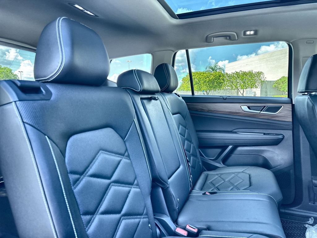 Thumbnail: 2026 Volkswagen Atlas - 27