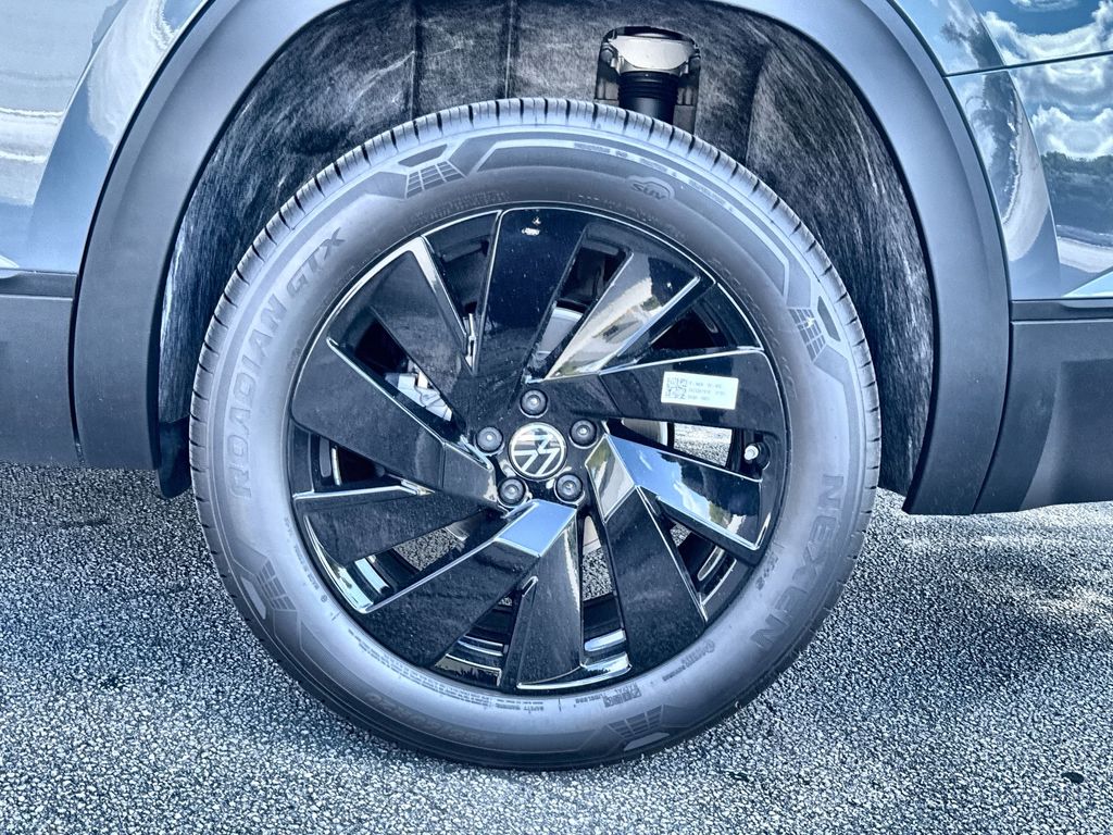 Thumbnail: 2026 Volkswagen Atlas - 7