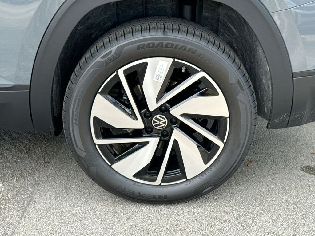Thumbnail: 2026 Volkswagen Atlas - 8