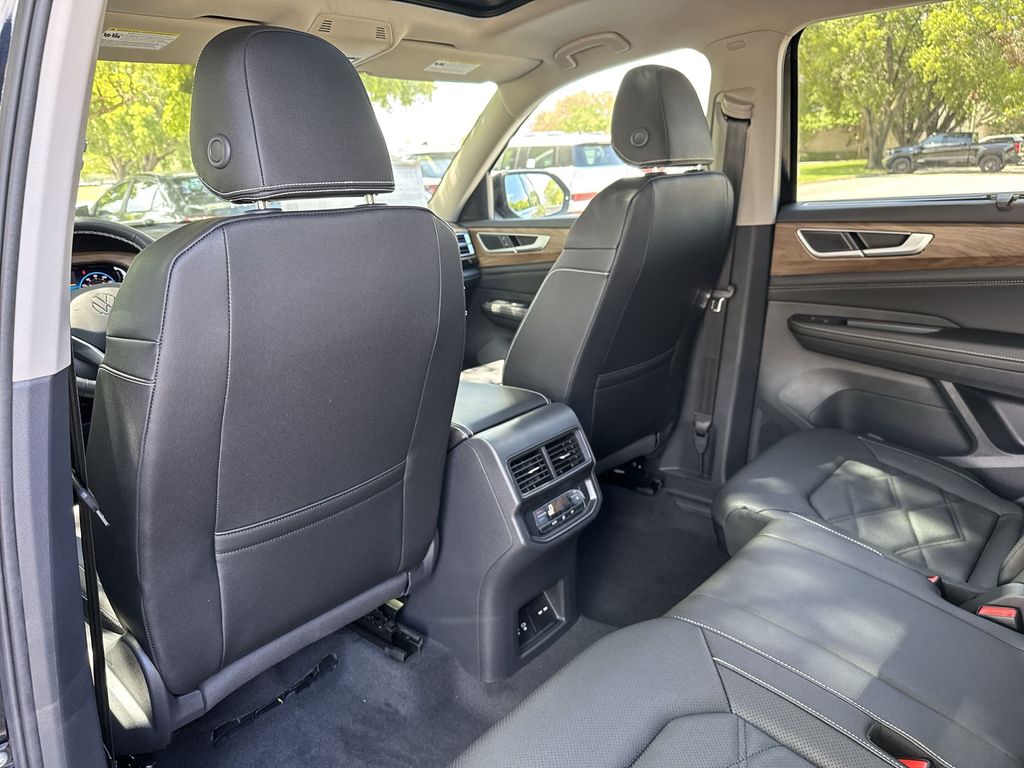 Thumbnail: 2026 Volkswagen Atlas - 28