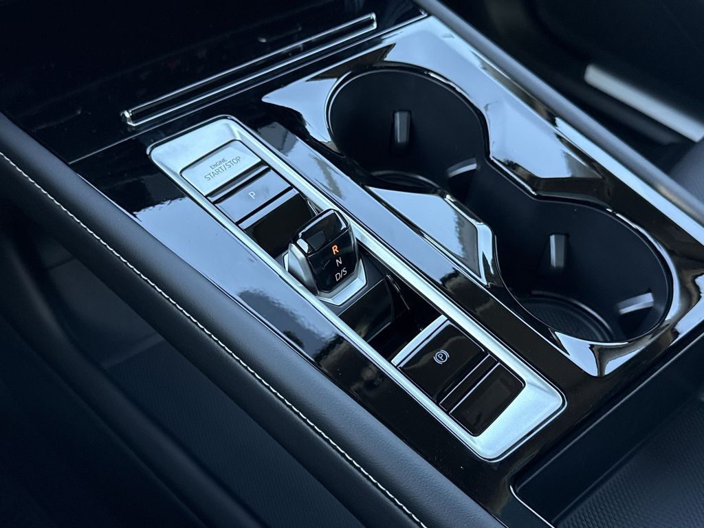 Thumbnail: 2026 Volkswagen Atlas - 16