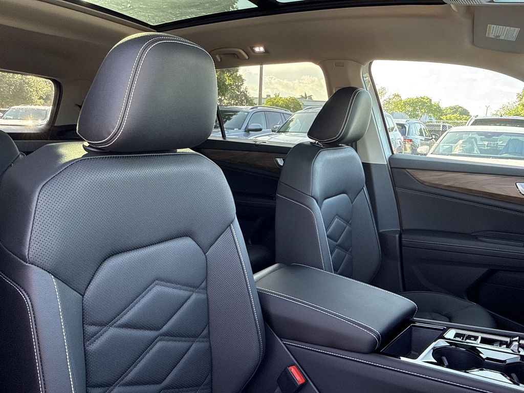 Thumbnail: 2026 Volkswagen Atlas - 12