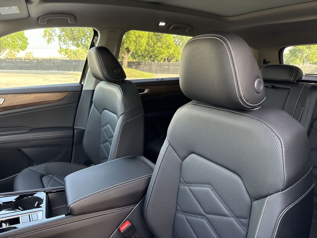 Thumbnail: 2026 Volkswagen Atlas - 10