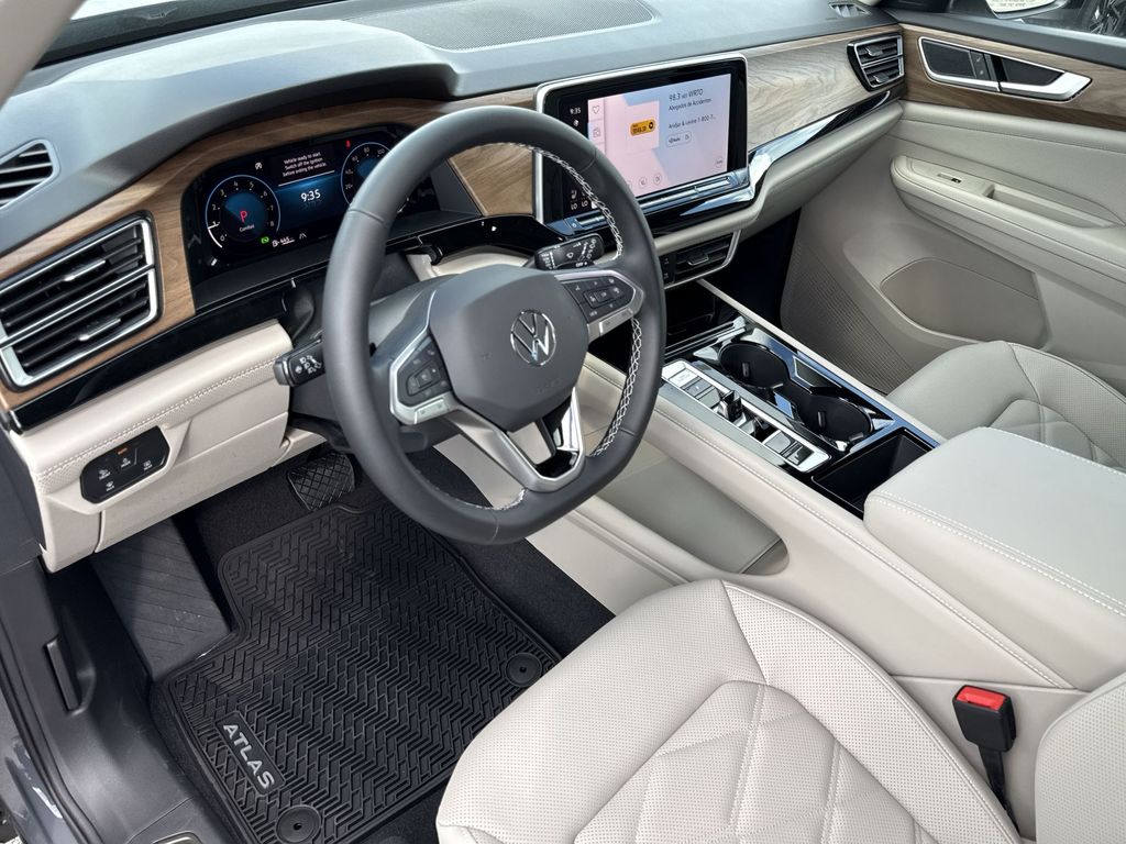 Thumbnail: 2026 Volkswagen Atlas - 2