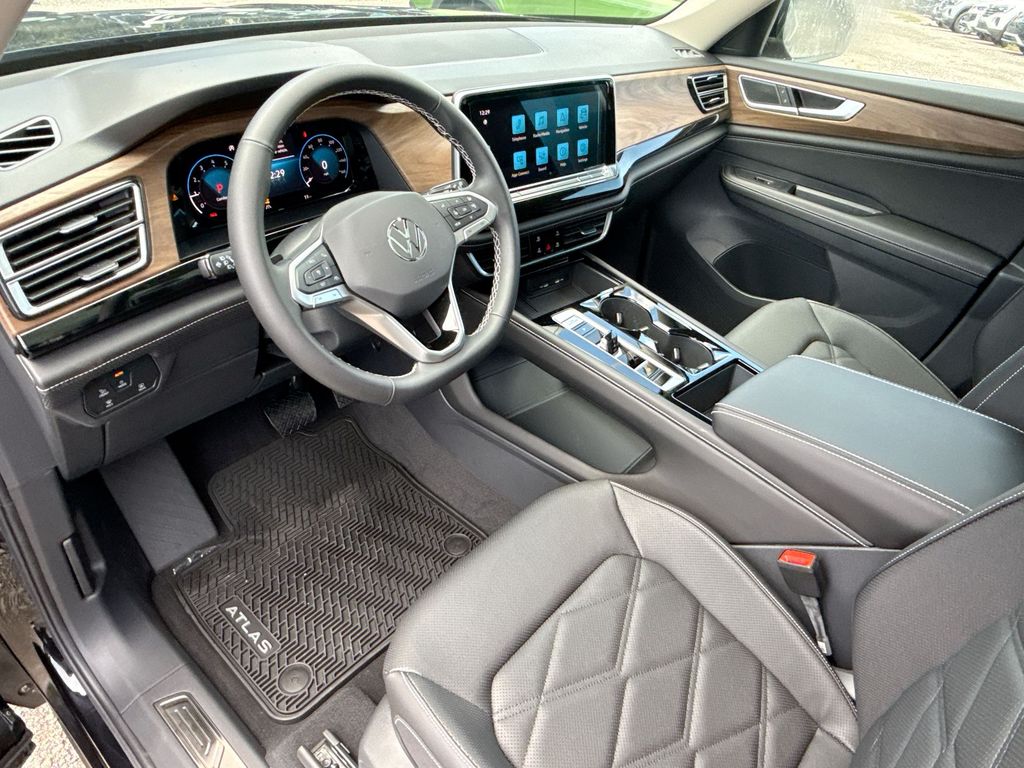 Thumbnail: 2026 Volkswagen Atlas - 2