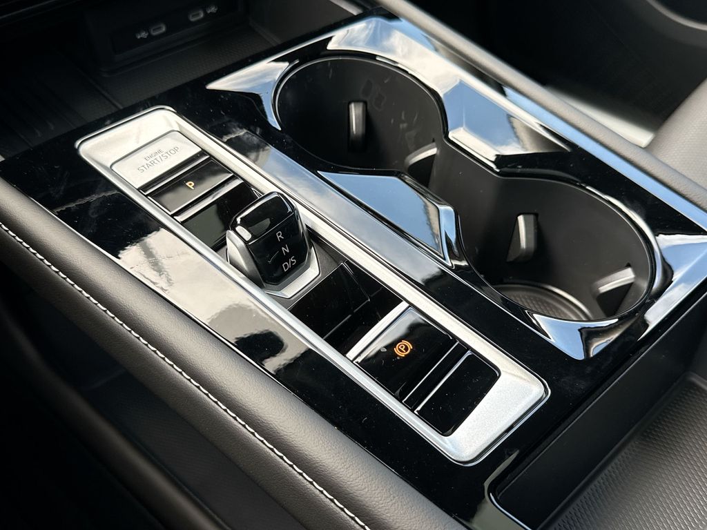 Thumbnail: 2026 Volkswagen Atlas - 16