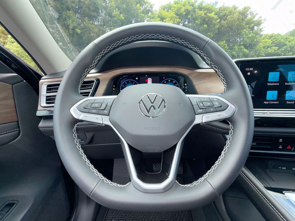Thumbnail: 2026 Volkswagen Atlas - 10