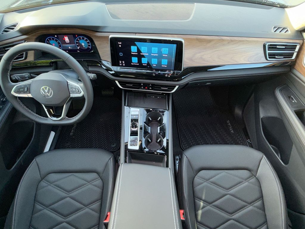 Thumbnail: 2026 Volkswagen Atlas - 14
